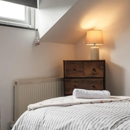 3br In - Perfect For Family Апартаменти *