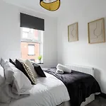 3br In - Perfect For Family Apartamento Leeds (West Yorkshire)