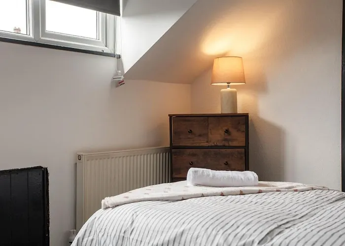 3br In - Perfect For Family דירה *